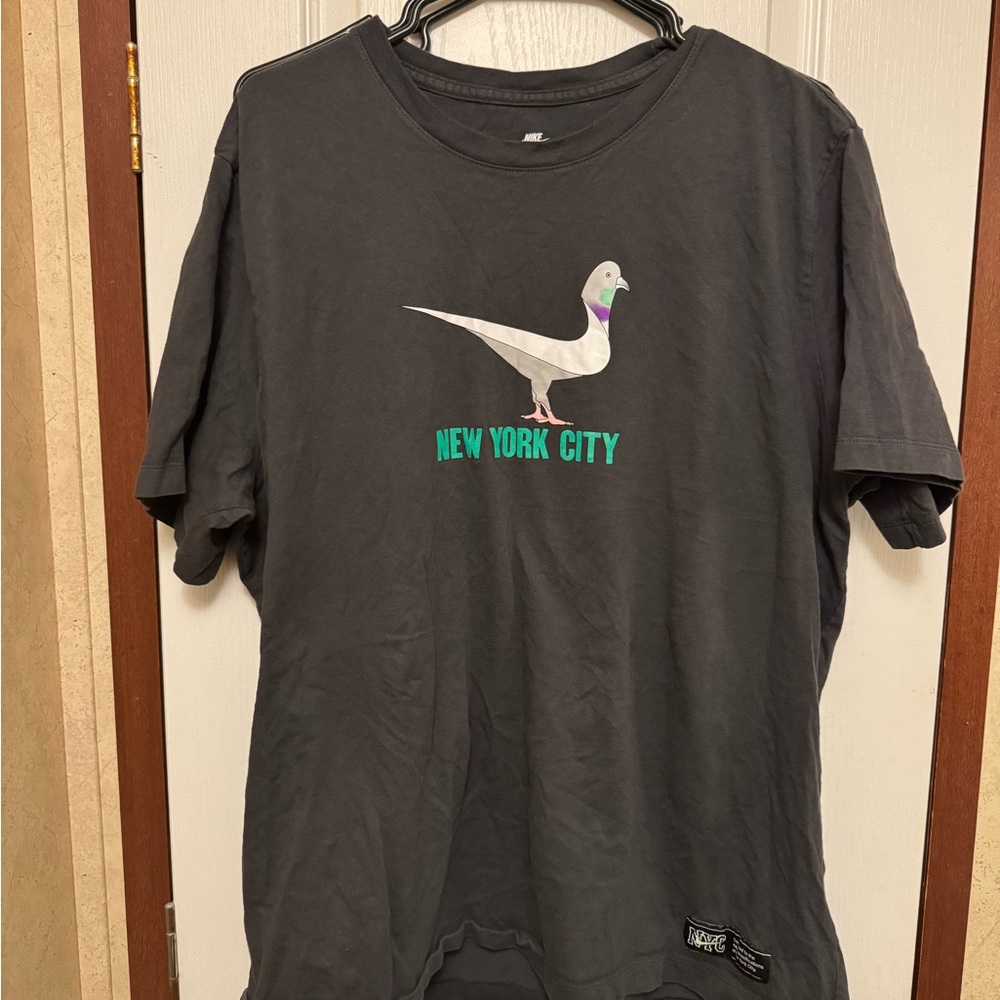 Nike New York City Pigeon Graphic T-Shirt